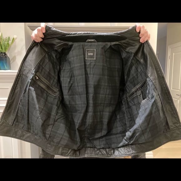 Hugo Boss Leather Bomber - Picture 4 of 15